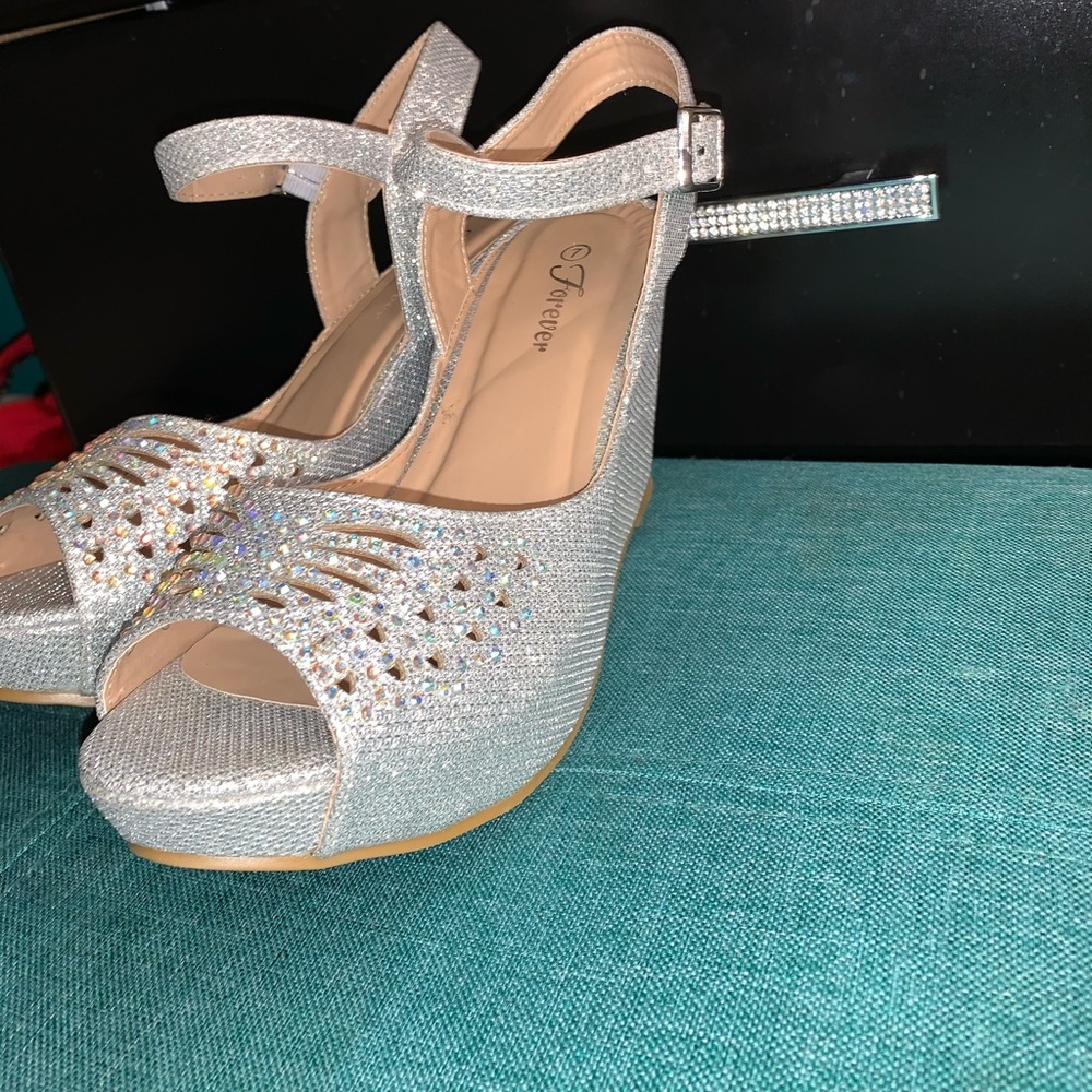 Heels - Picture 3 of 5